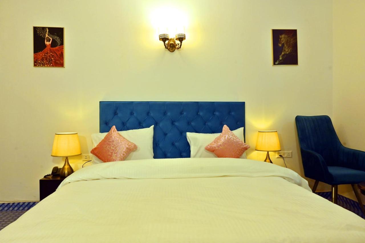 Jay Ally - Boutique Hotel New Delhi Eksteriør billede